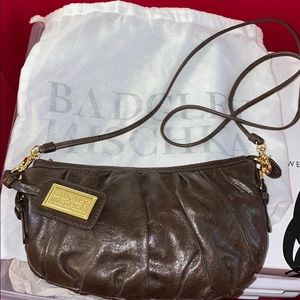 Badgley mischka crossbody